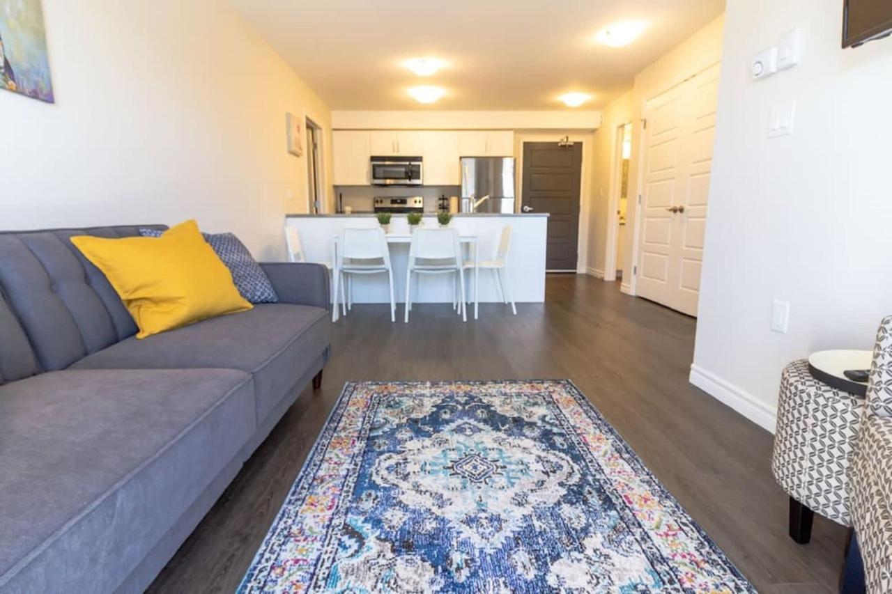 Newly Renovated Modern Condo Near Hospital, Unb Patio & Parking Coffee セント・ジョン エクステリア 写真